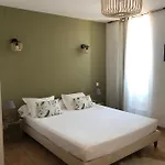 Chez Dume לינה וארוחת בוקר