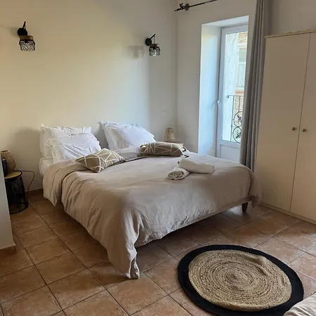 לינה וארוחת בוקר Chez Dume Santa-Lucia-di-Tallano