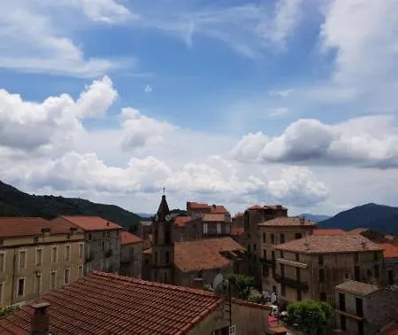 Chez Dume Bed & Breakfast 3*