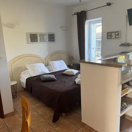 Chez Dume 3* Santa-Lucia-di-Tallano