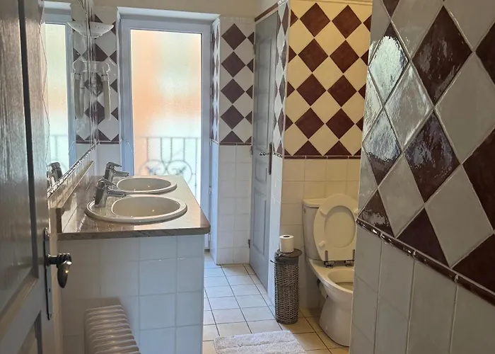 Bed & Breakfast Chez Dume 3*